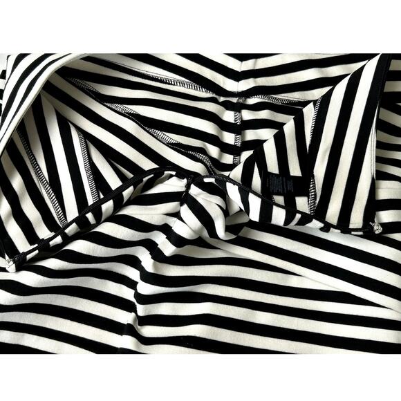 EXPRESS Black and White Striped Skirt - Picture 7 of 8